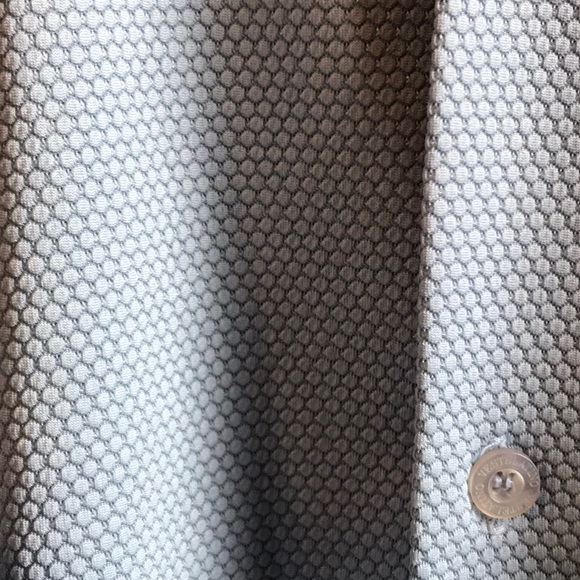 Men’s button up shirt size M - Picture 3 of 3